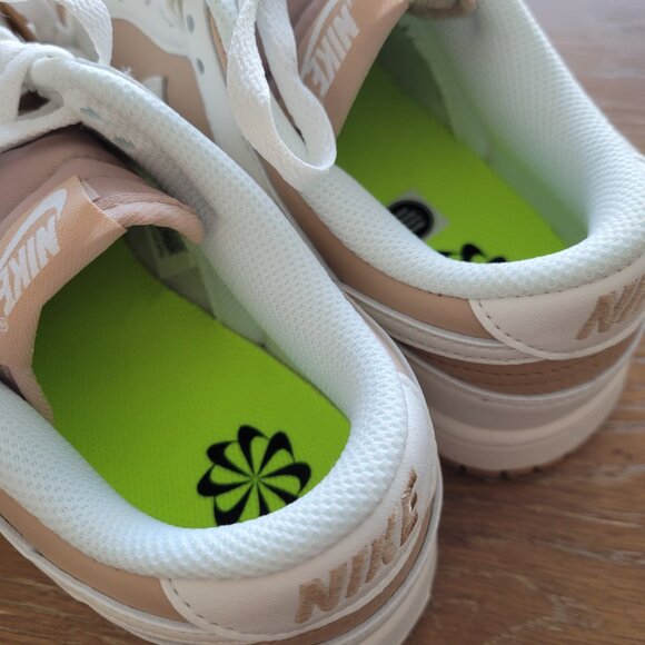 Brand new Nike Dunk Low  size 8.5 - Picture 4 of 5